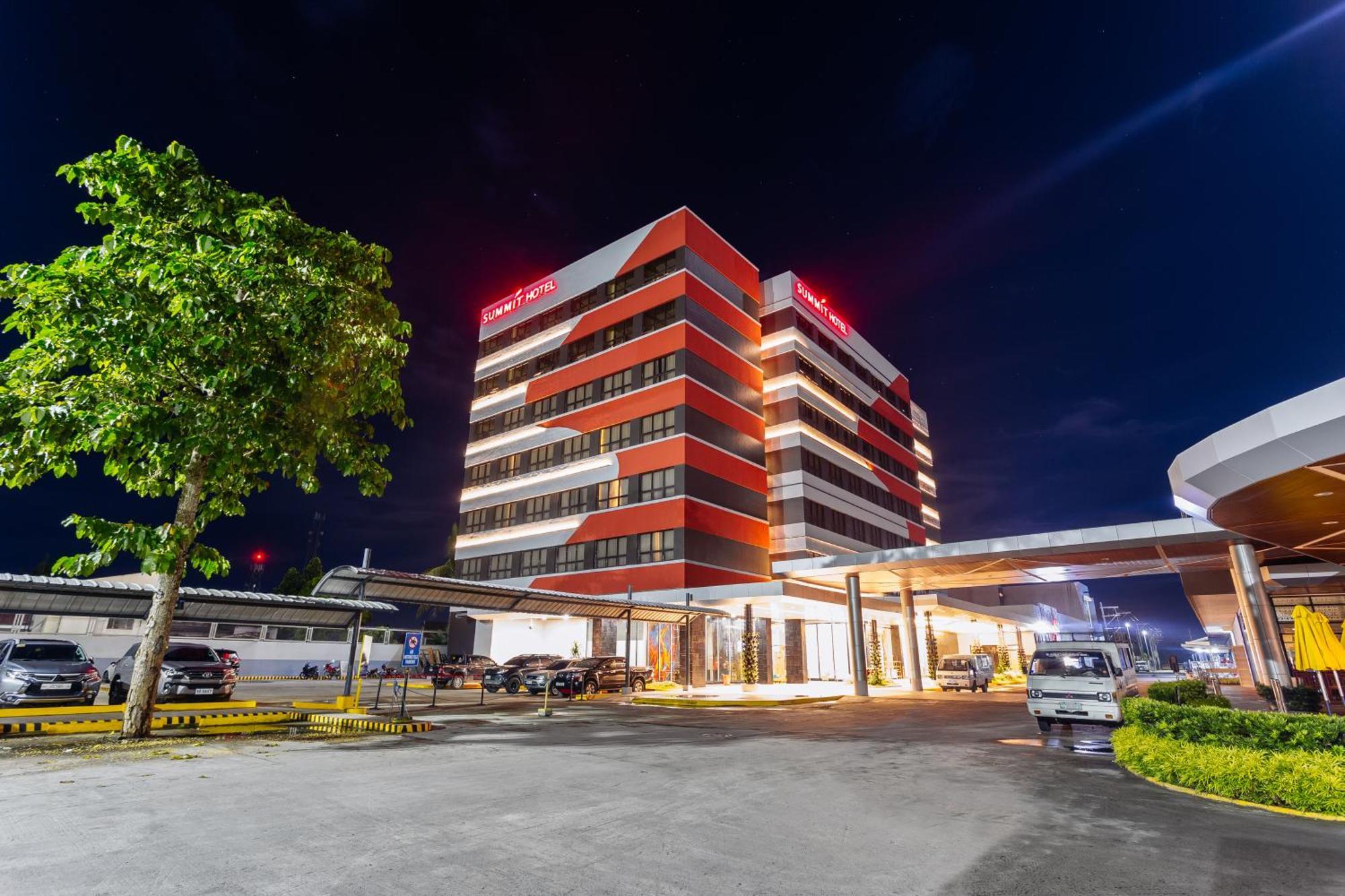 Summit Hotel Tacloban Eksteriør bilde