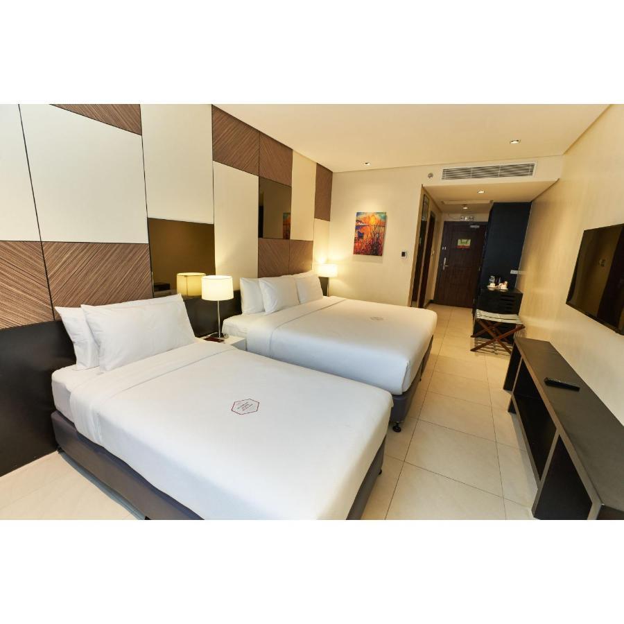 Summit Hotel Tacloban Eksteriør bilde
