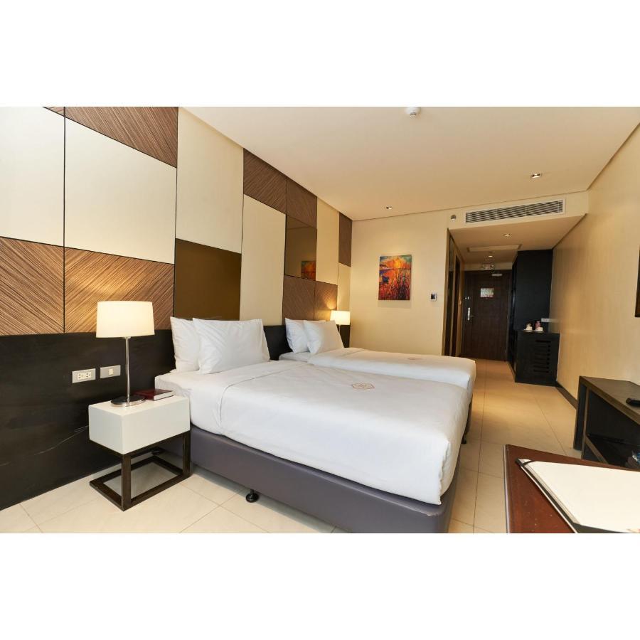 Summit Hotel Tacloban Eksteriør bilde